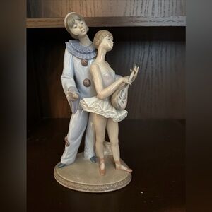 Vintage Lladró figurine, Minstrel's Love #5821